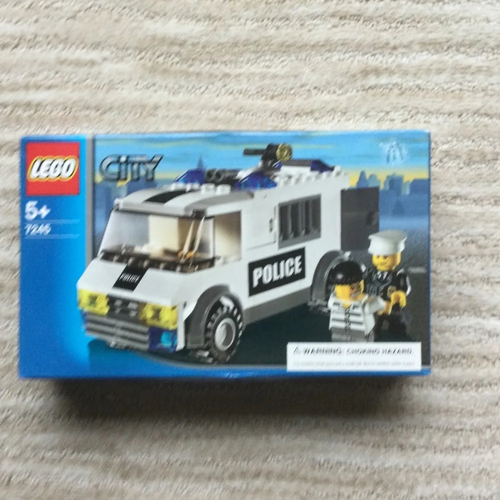 NIB LEGO THEME CITY: Prisoner Transport (7245) NRFB Building Set Toy